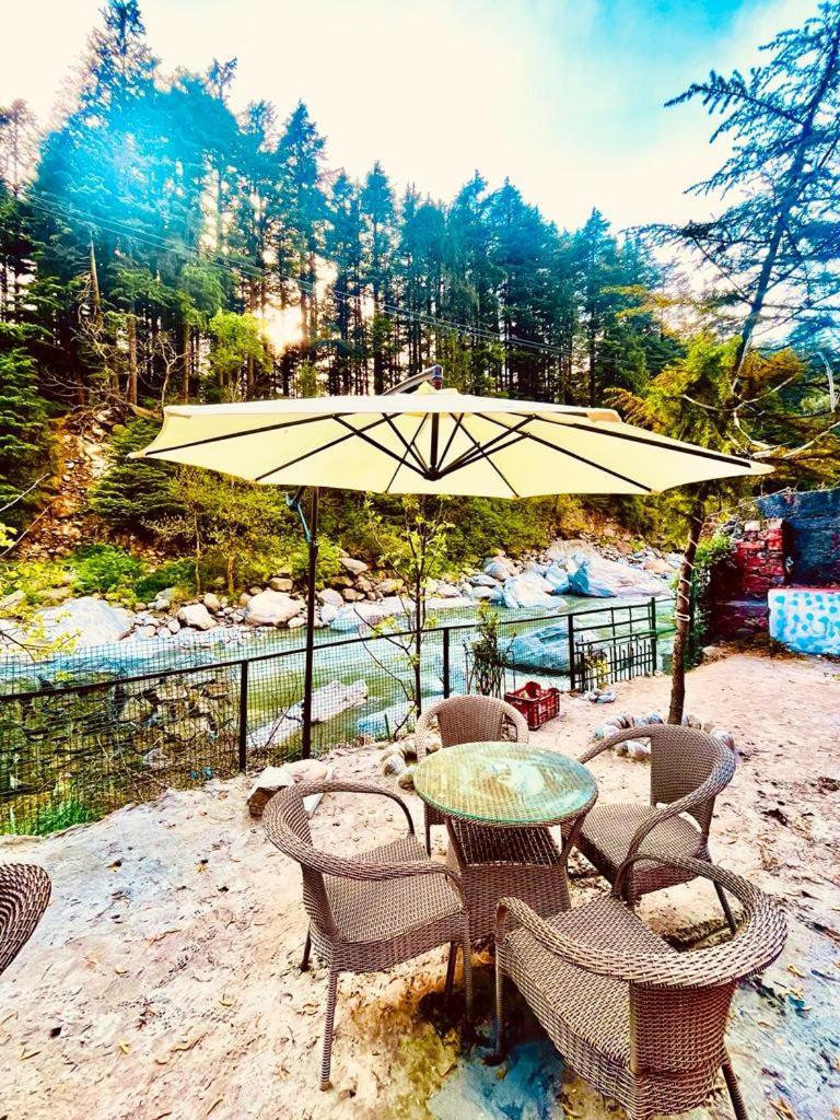 Nadi Kinare , Mall Road Manali - A Riverside Resort M 62305-50300 Exterior photo